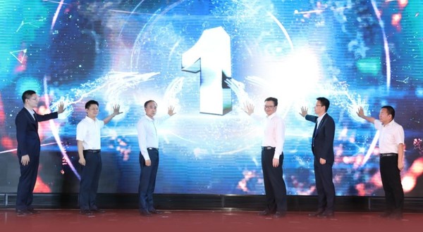超级SIM卡为5G而生，助力信息行业发展，加速5G千元手机上市