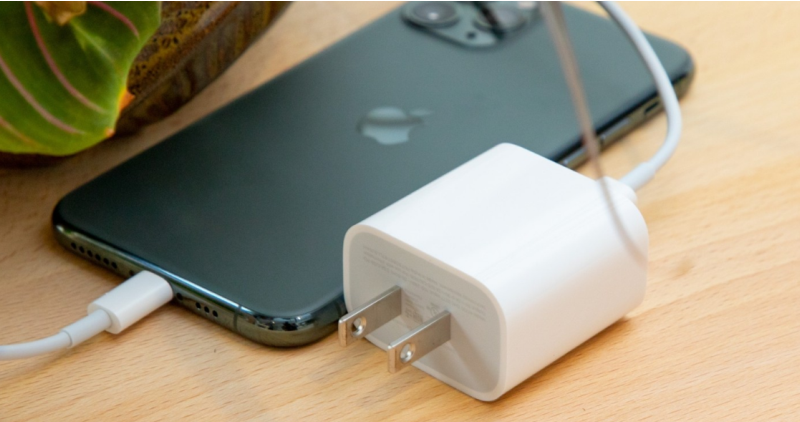 苹果iPhone 14手机要耗尽电量再进行充电吗？线刷宝玩机技巧