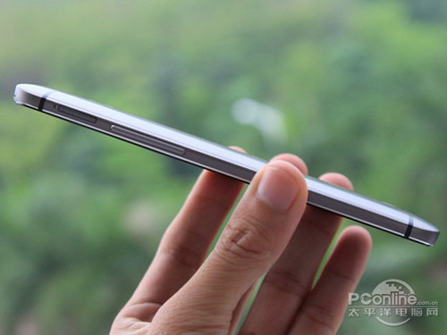 HTC M8 Eye可以更换电池吗