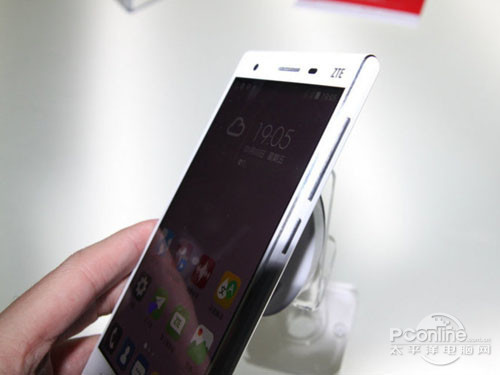 中兴星星2号和索尼Xperia Z3区别
