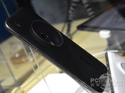 ZenFone Zoom和华为Mate 7