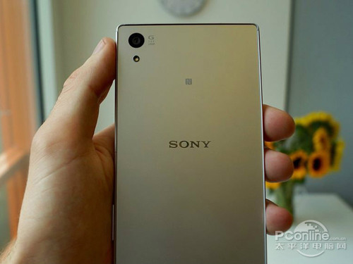 索尼Z5和华为Mate7对比