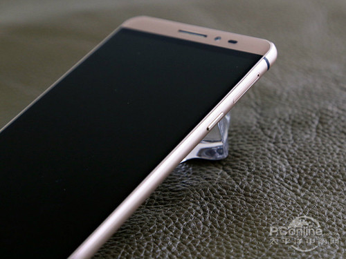 酷派锋尚MAX和OPPO R7 Plus哪个好