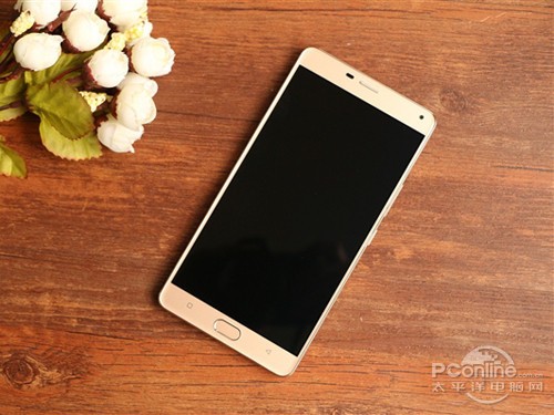 金立M5 Plus和MOTO X Style哪个好