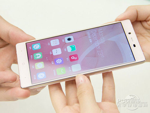 IUNI i1和锤子手机哪个好